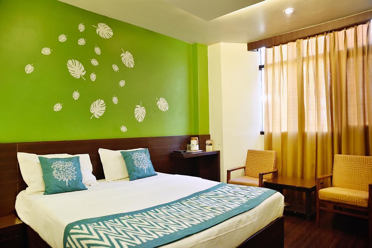 Oyo 8917 Hotel Crystal Palace Shimla Bagian luar foto